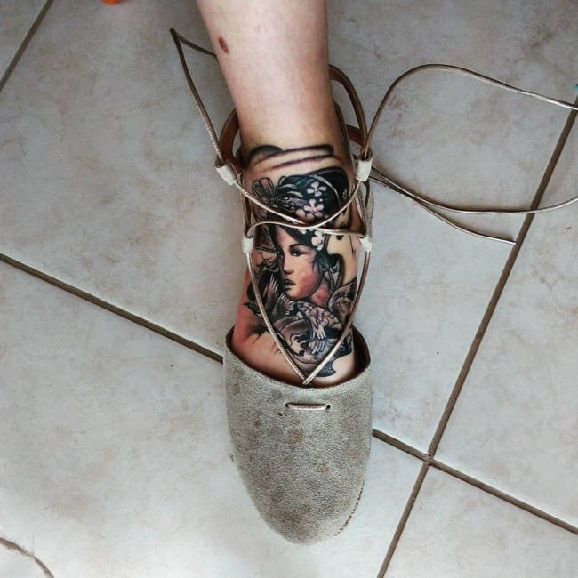 geisha foot tattoo