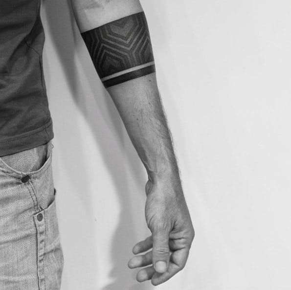 Amazing Armband tat by Ervand Akopov