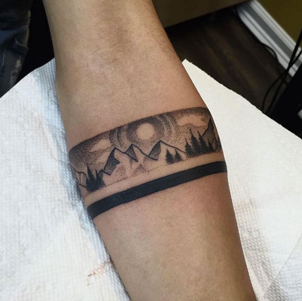 Landscape Armband Tattoo by Mikki Bedol