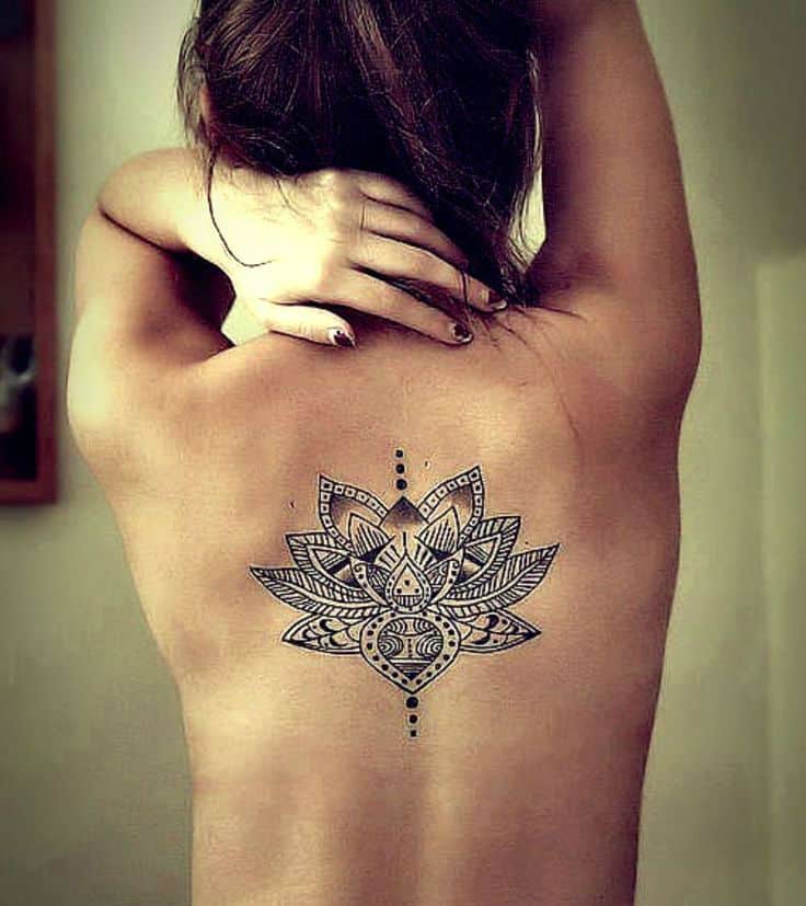 35 Ultra Sexy Back Tattoos for Women