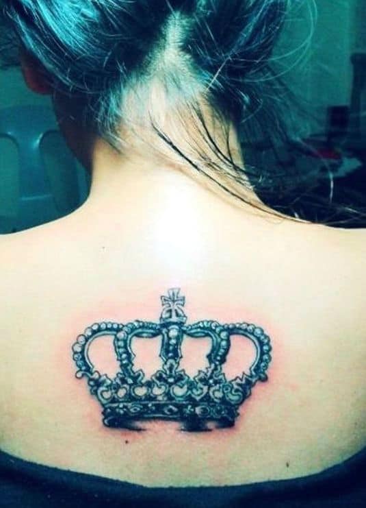 35 Ultra Sexy Back Tattoos for Women