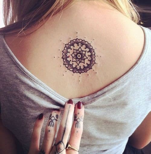 35 Ultra Sexy Back Tattoos for Women