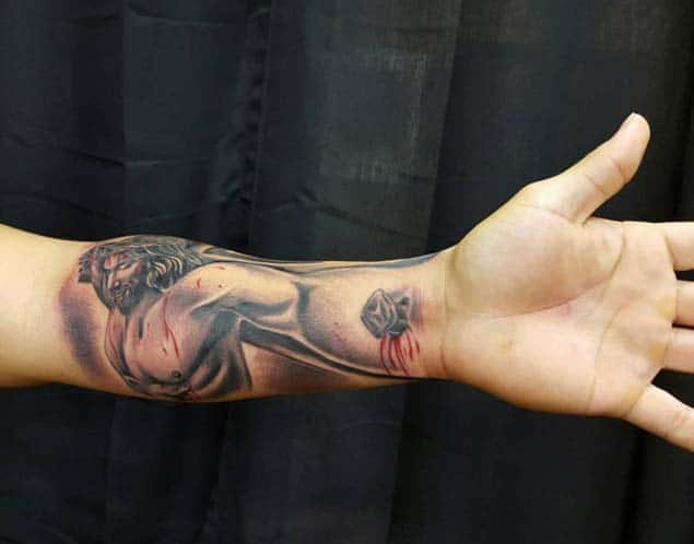 creative-crucifixion-tattoo