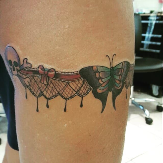 Garter belt tattoo (12)