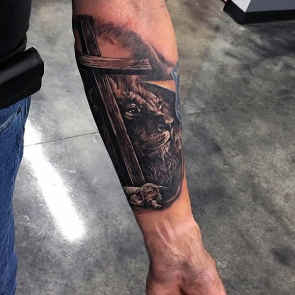 mens-christian-tattoos-of-the-holy-cross