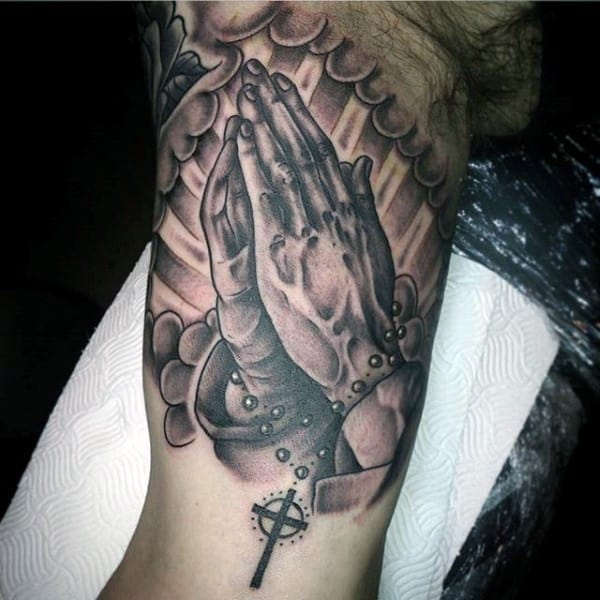 rosary-hands-praying-tattoo-for-christian-men