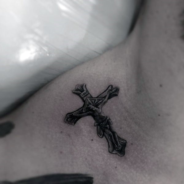 small-mens-christian-tattoo-on-upper-shoulder