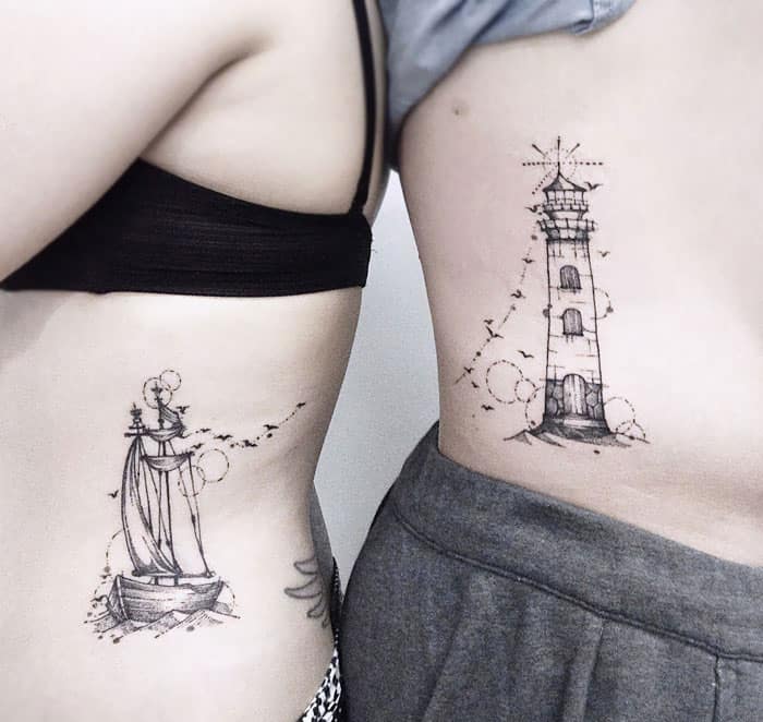 tatuaggio del faro tatuaggio su costola