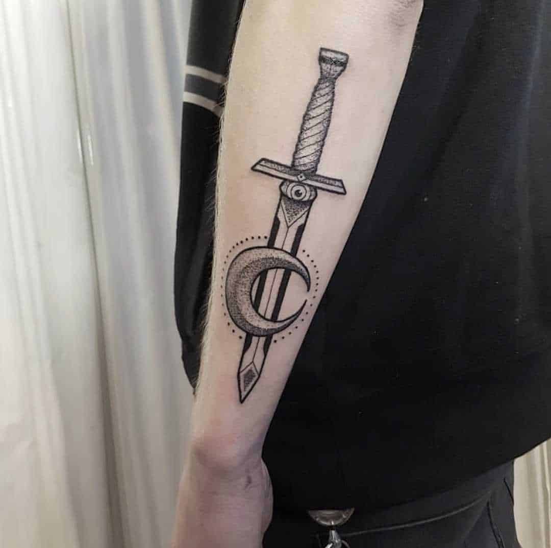 75 Incredible Dagger Tattoos Inspirational Tattoo Ideas Meanings