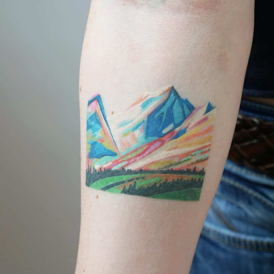 100 Adventurous Mountain Tattoos [Ultimate Picture Guide]