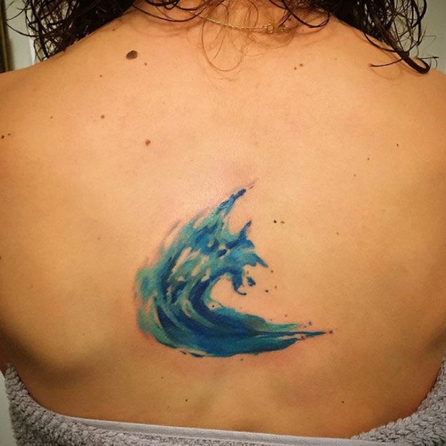 tatuaggio oceano in acquerello