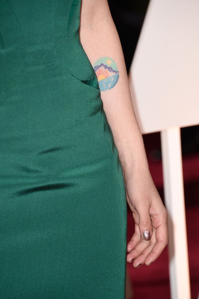 scarlett johansson sunrise tattoo