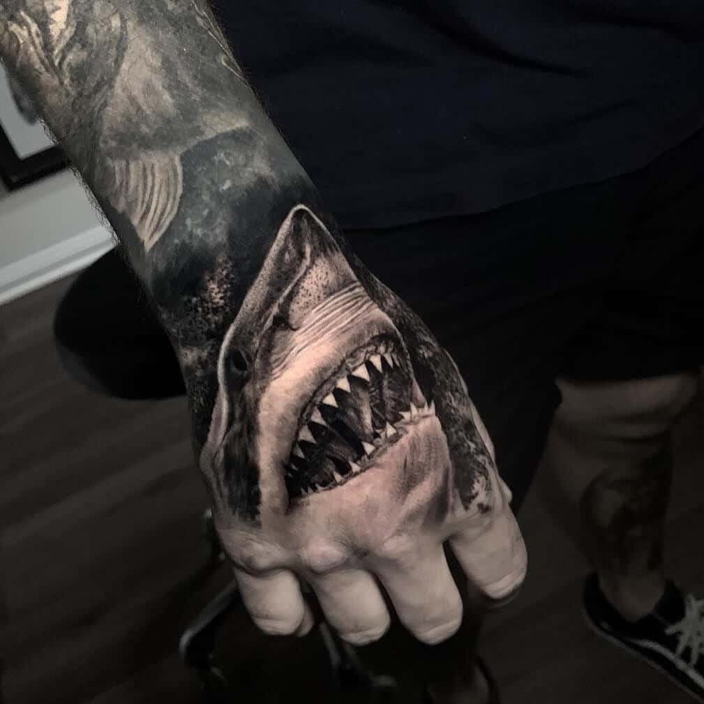 Cool Traditional Shark Tattoo On Right Hand