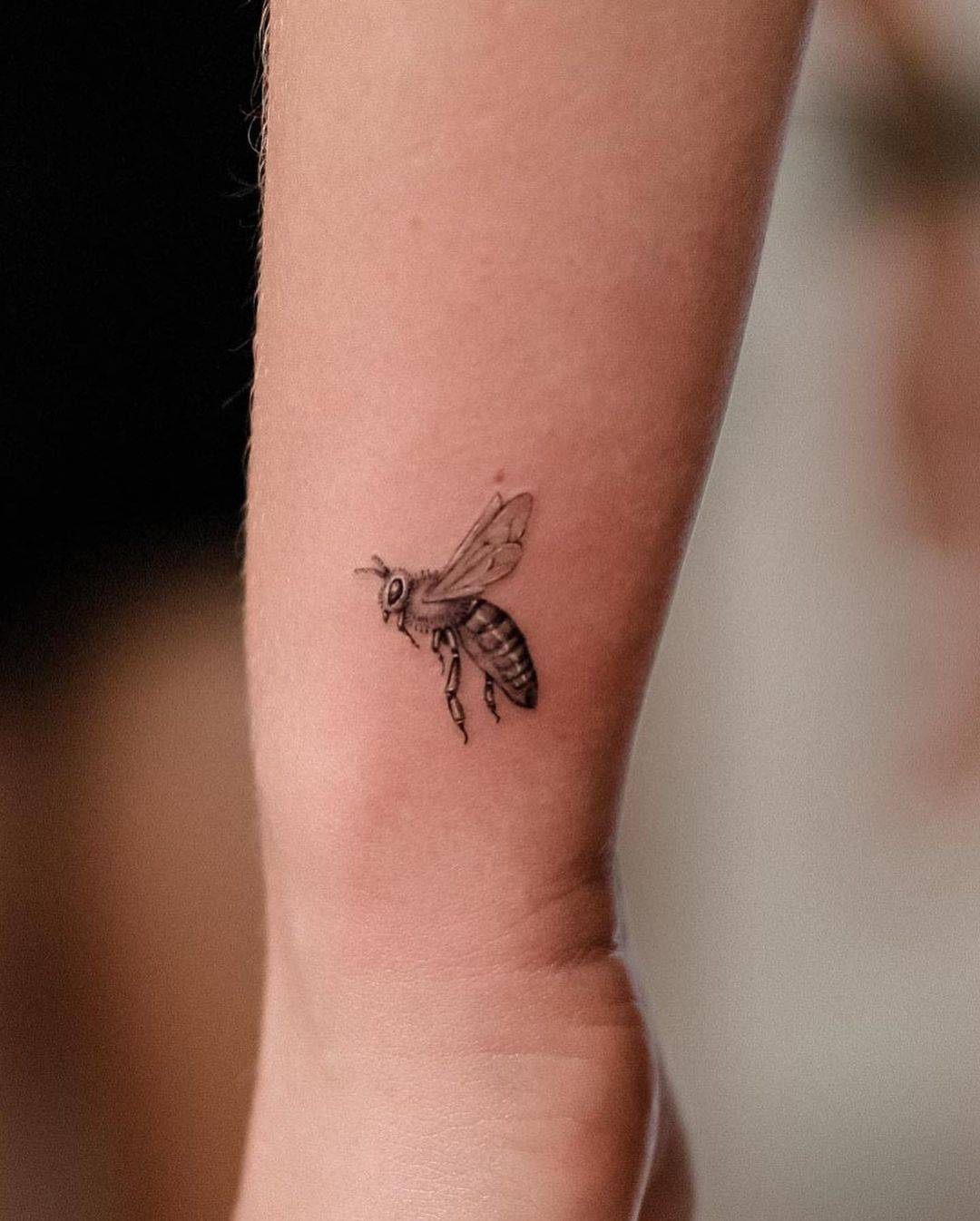 honey bee tattoo