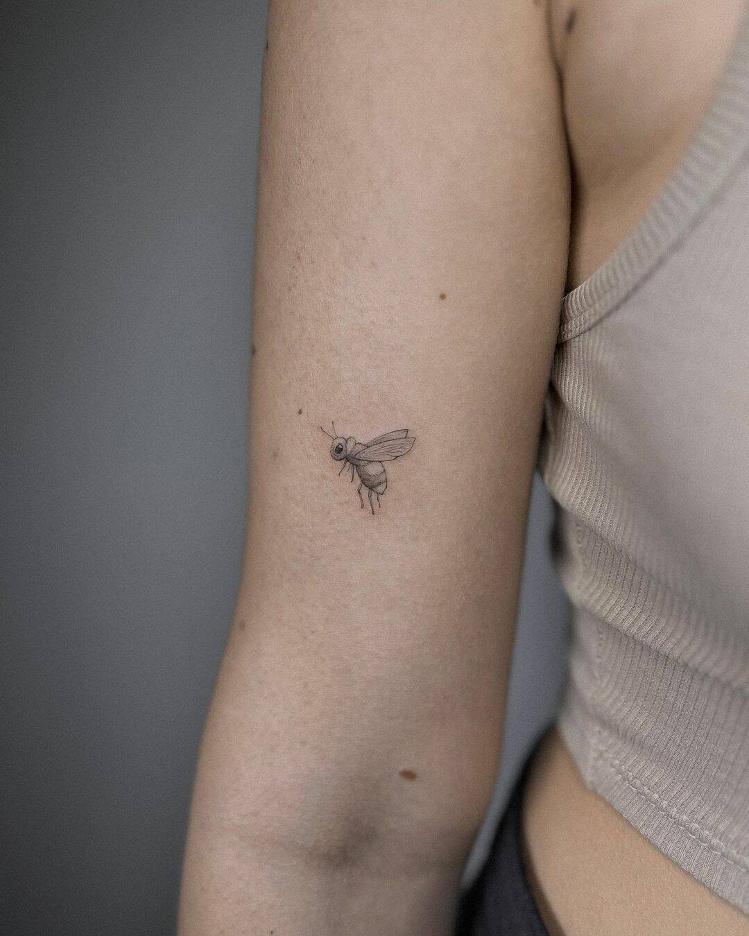 honey bee tattoo