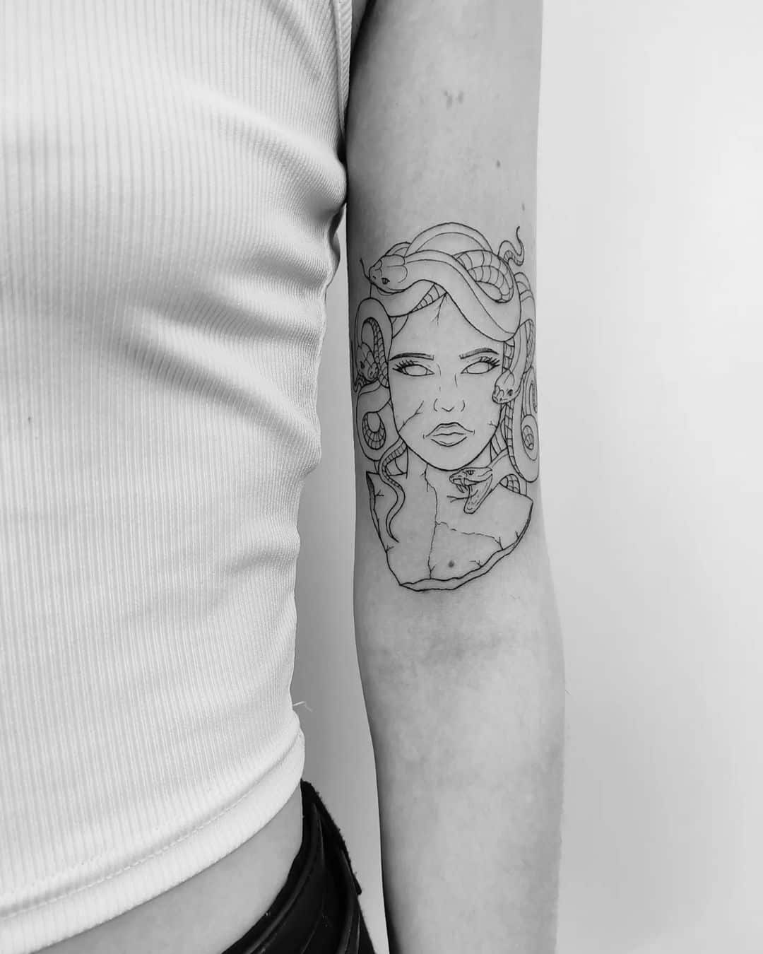 50 Medusa Tattoo Ideas: From Ancient Greek Legend to Modern Body Art