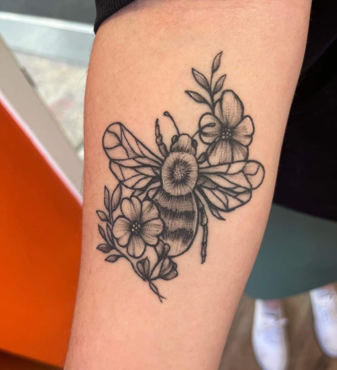 traditional bee tattoo